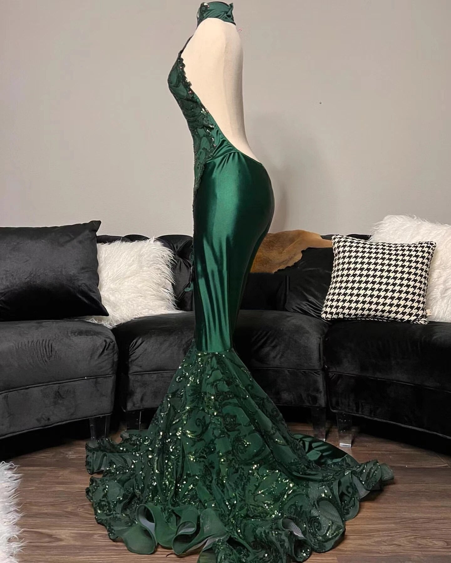 Green Emerald Sequined High Neck Glitter Prom Dress