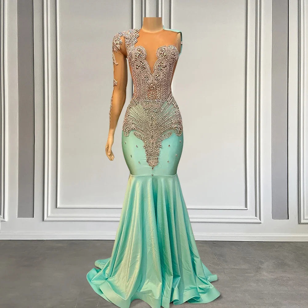 Elegant One-Sleeve Light Green Mermaid Prom Gown