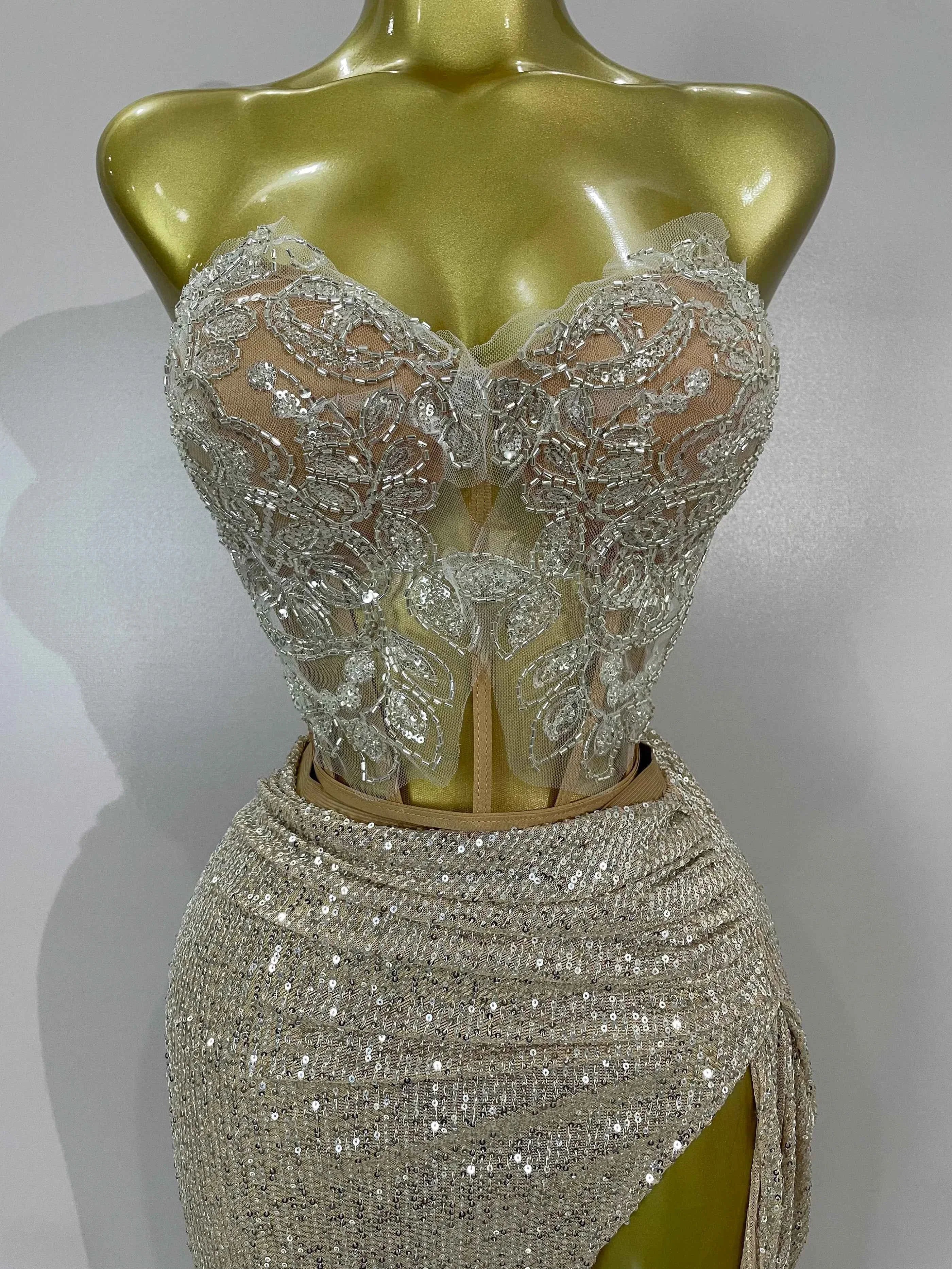 Ayveen Sexy Two-Piece Strapless Sparkling Birthday Dress