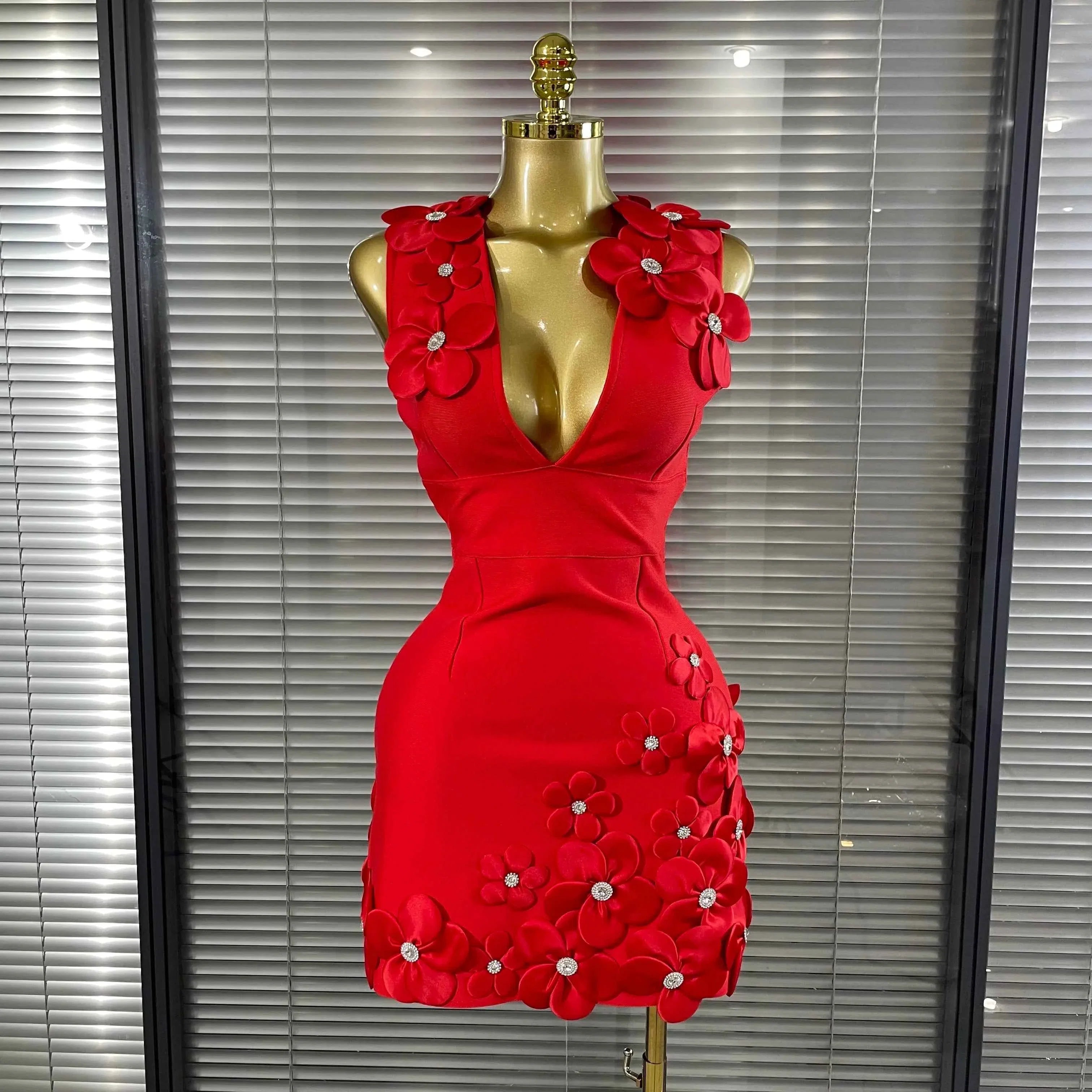 Flora Sleeveless Sexy V-Neck Florals Bodycon Mini Bandage Dress
