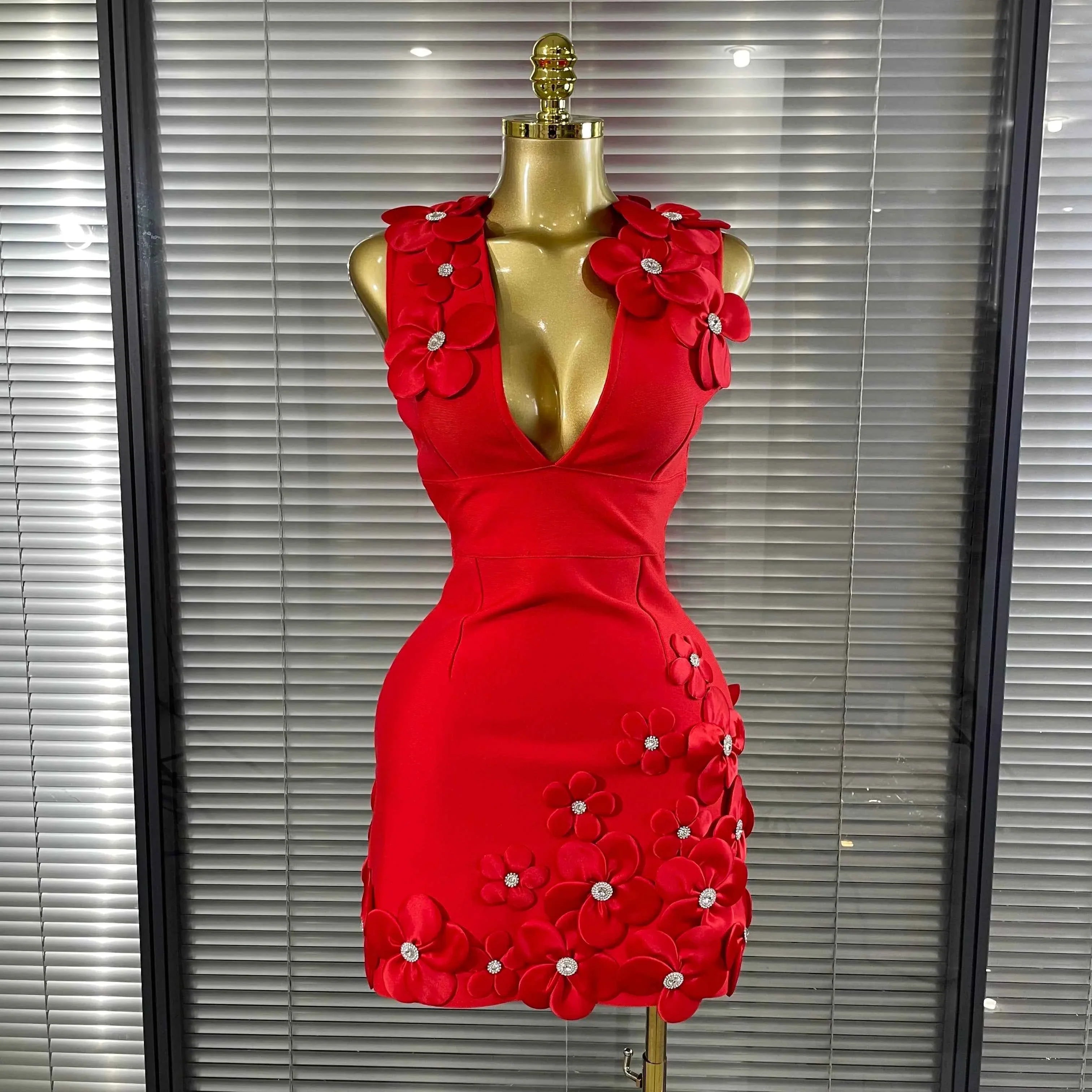 Flora Sleeveless Sexy V-Neck Florals Bodycon Mini Bandage Dress