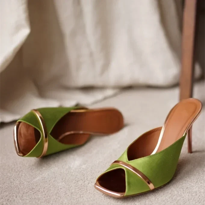 Elegant Two-Tone Satin Stiletto Mules Open Peep Toe Contrast Metallic Trim Slip-On Slide High Heels