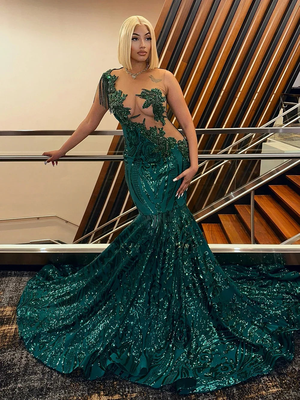 Elegant Green Mermaid Beaded Crystals Prom Dress