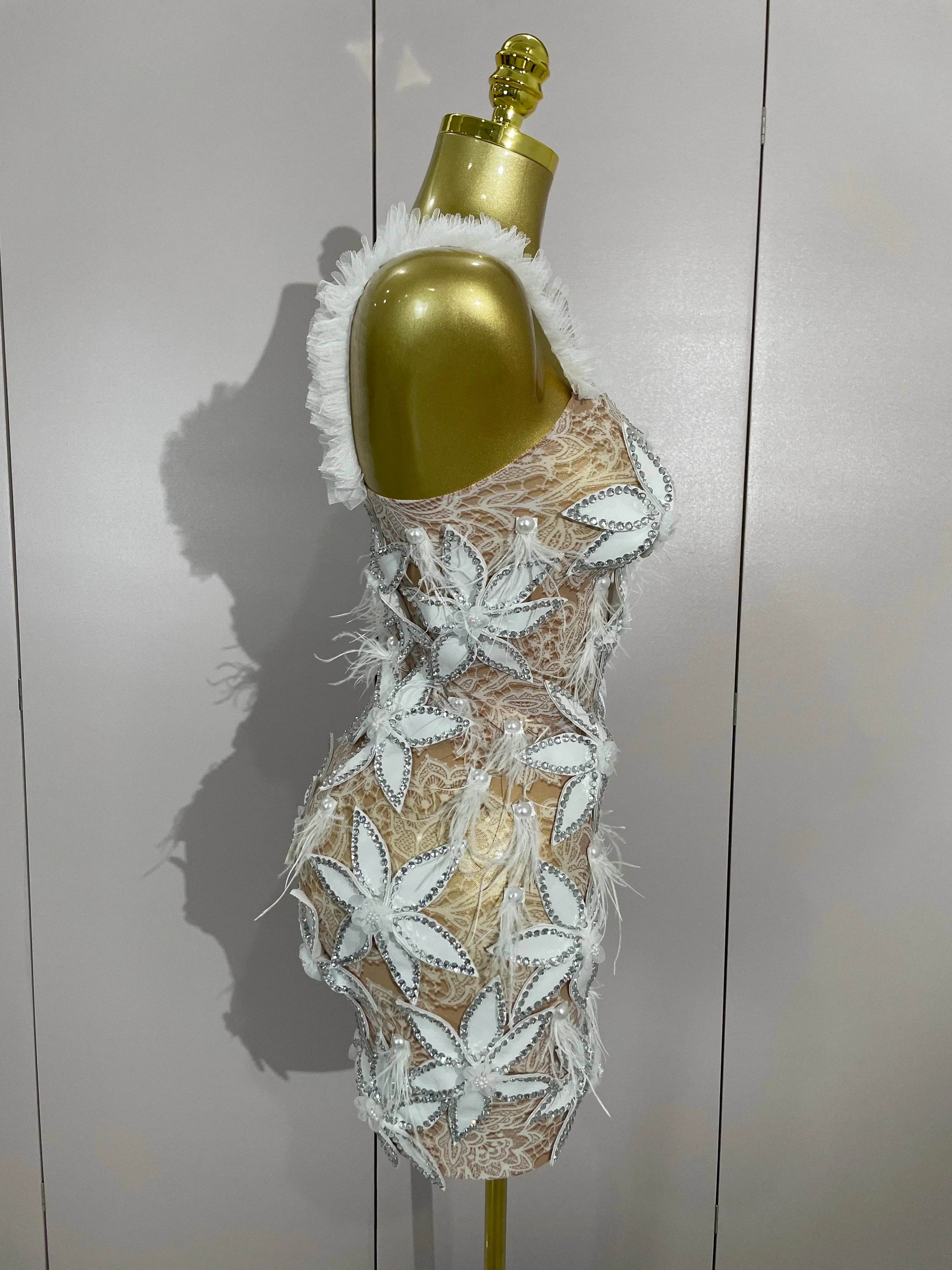 Ailaya Sexy Sparkly Diamond White Flower Feathers Mini Dress