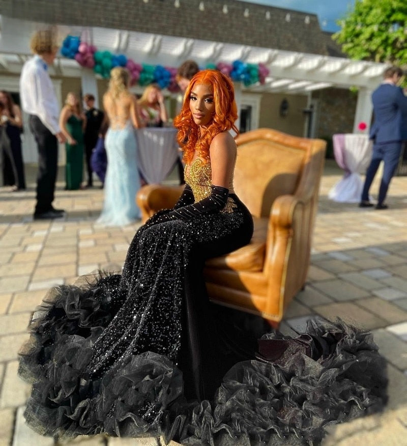 Elegant Black Ruffles Beading Prom Dress